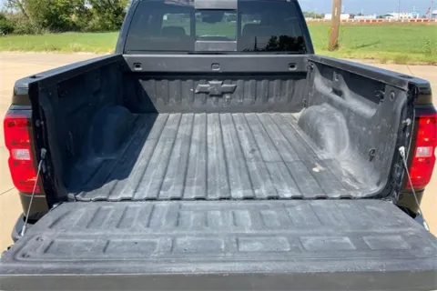 More photos of 2015 Chevrolet Silverado 1500 High Country at Cable Dahmer of Topeka, KS