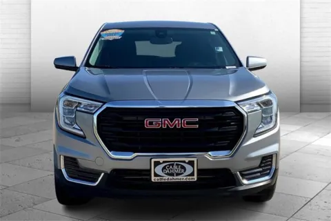 Photos of 2024 GMC Terrain SLE for sale in Topeka, KS at Cable Dahmer of Topeka