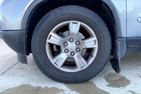 Photos of 2007 GMC Acadia SLT for sale in Topeka, KS at Cable Dahmer of Topeka