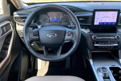More photos of 2020 Ford Explorer XLT at Cable Dahmer of Topeka, KS