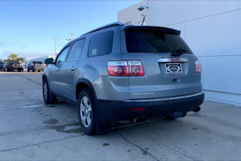 More photos of 2007 GMC Acadia SLT at Cable Dahmer of Topeka, KS