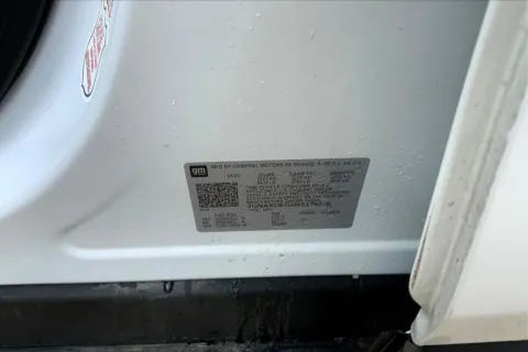 More photos of 2024 Chevrolet Equinox LT at Cable Dahmer of Topeka, KS