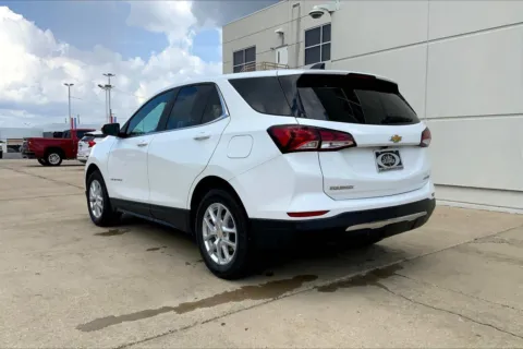 More photos of 2024 Chevrolet Equinox LT at Cable Dahmer of Topeka, KS