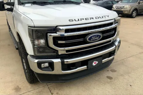 Another view of 2020 Ford Super Duty F-250 SRW LARIAT for sale in Topeka, KS at Cable Dahmer of Topeka