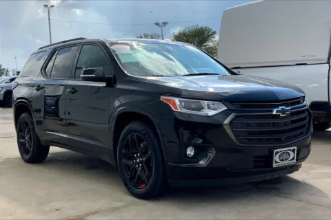 Black 2021 Chevrolet Traverse Premier for sale in Topeka, KS