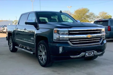 Gray 2018 Chevrolet Silverado 1500 High Country for sale in Topeka, KS