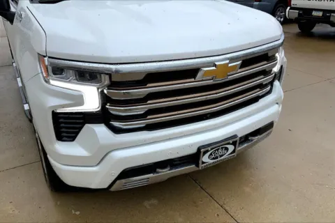 Another view of 2022 Chevrolet Silverado 1500 High Country for sale in Topeka, KS at Cable Dahmer of Topeka