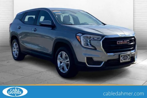 Gray 2024 GMC Terrain SLE for sale in Topeka, KS