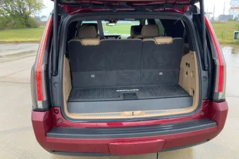 More photos of 2019 Cadillac Escalade Platinum at Cable Dahmer of Topeka, KS