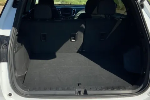 More photos of 2024 Chevrolet Equinox LT at Cable Dahmer of Topeka, KS