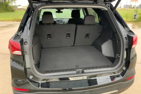 More photos of 2024 Chevrolet Equinox LT at Cable Dahmer of Topeka, KS
