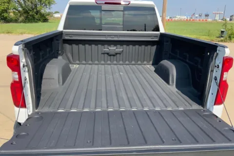 More photos of 2023 Chevrolet Silverado 1500 LTZ at Cable Dahmer of Topeka, KS