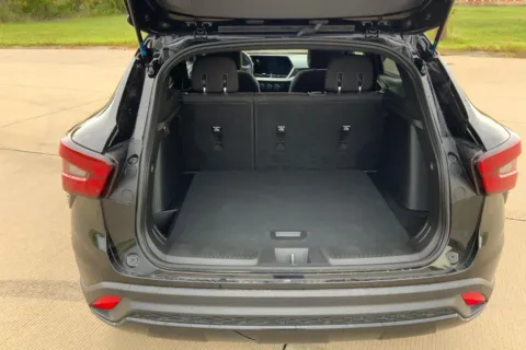 More photos of 2024 Chevrolet Trax 1RS at Cable Dahmer of Topeka, KS