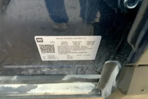 More photos of 2022 Chevrolet Traverse LS at Cable Dahmer of Topeka, KS