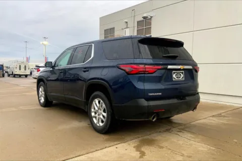 More photos of 2022 Chevrolet Traverse LS at Cable Dahmer of Topeka, KS