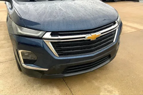 More photos of 2022 Chevrolet Traverse LS at Cable Dahmer of Topeka, KS
