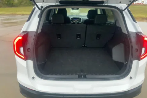 More photos of 2024 GMC Terrain SLE at Cable Dahmer of Topeka, KS