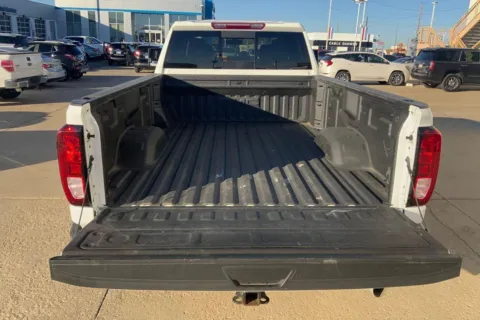 More photos of 2022 GMC Sierra 2500 HD SLE at Cable Dahmer of Topeka, KS