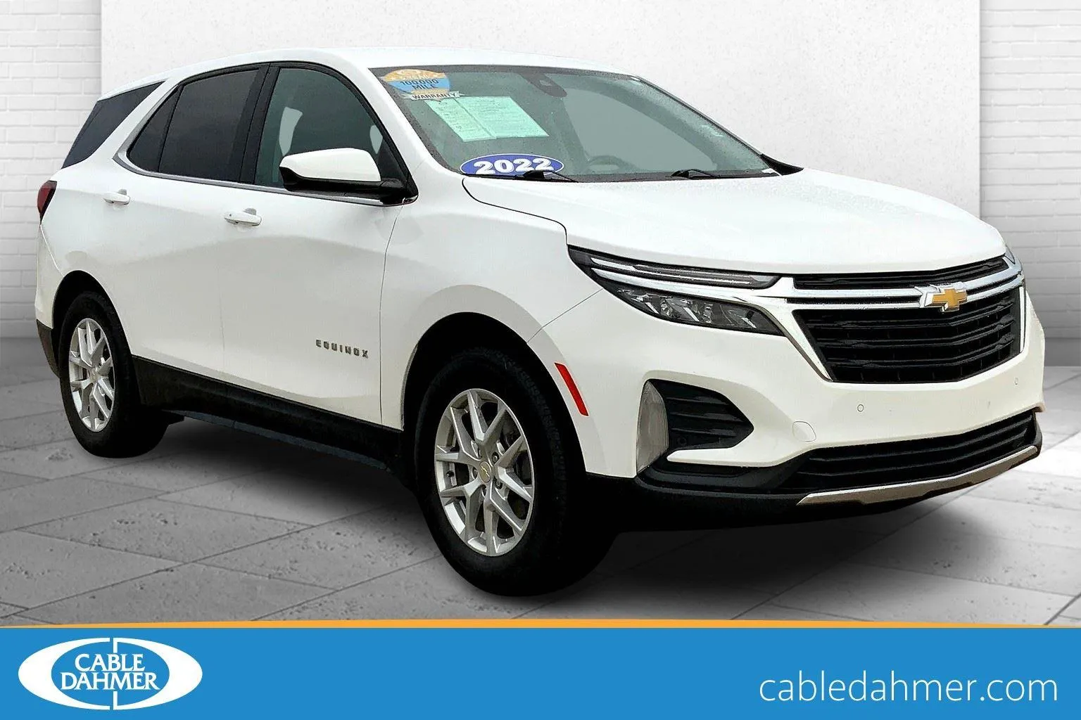 White 2022 Chevrolet Equinox LT for sale in Topeka, KS