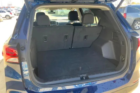 More photos of 2022 Chevrolet Equinox LT at Cable Dahmer of Topeka, KS