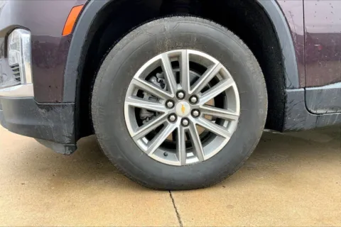 Photos of 2023 Chevrolet Traverse LT Cloth for sale in Topeka, KS at Cable Dahmer of Topeka