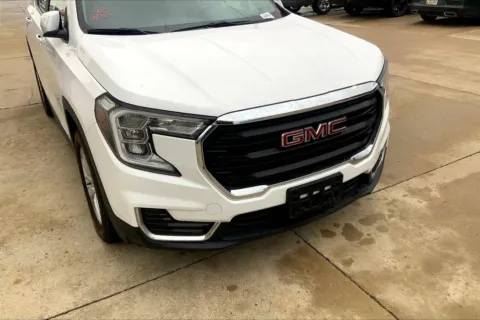 Another view of 2024 GMC Terrain SLE for sale in Topeka, KS at Cable Dahmer of Topeka
