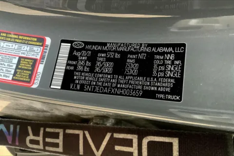 More photos of 2022 Hyundai Santa Cruz Limited at Cable Dahmer of Topeka, KS