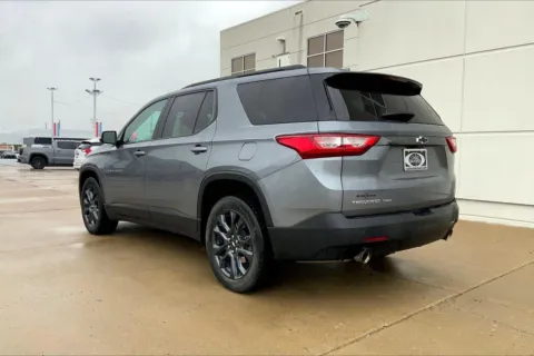 More photos of 2021 Chevrolet Traverse RS at Cable Dahmer of Topeka, KS