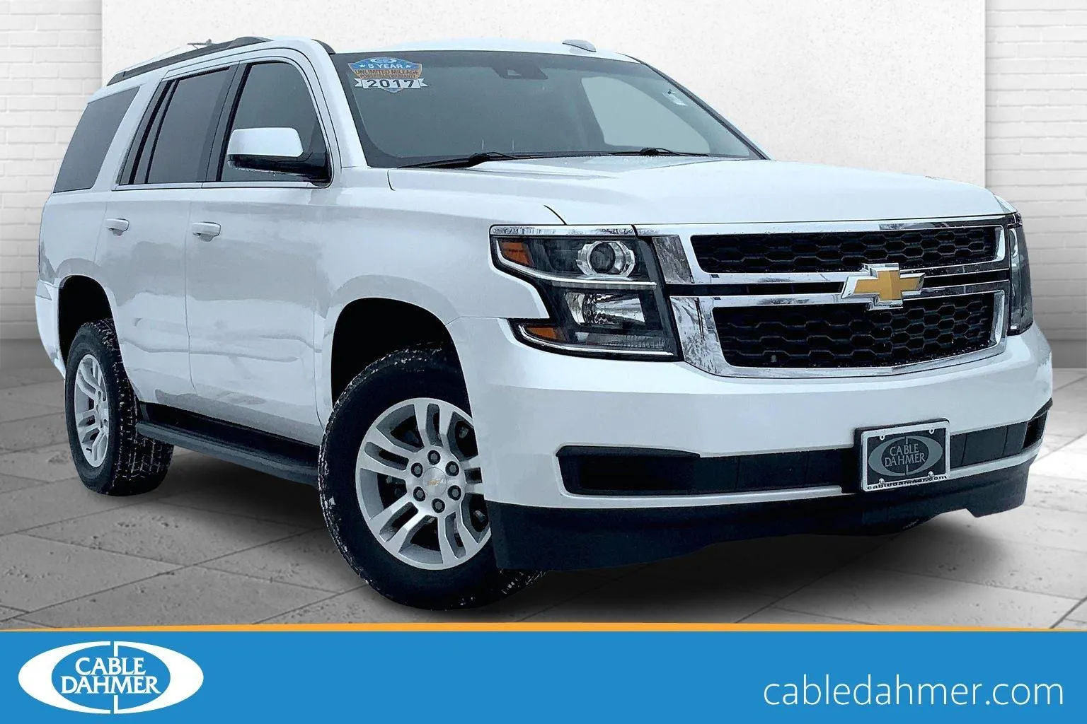 White 2017 Chevrolet Tahoe LT for sale in Kansas City, MO