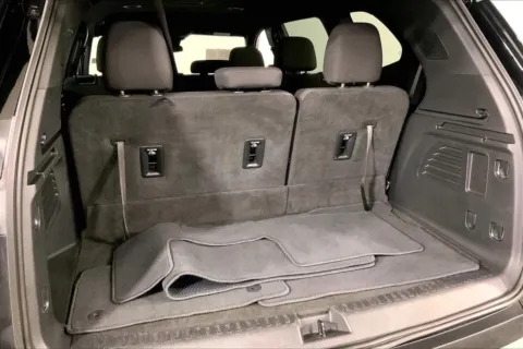 More photos of 2025 GMC Acadia Elevation at Cable Dahmer Chevrolet of Kansas City, MO