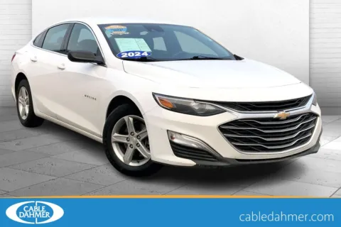 White 2024 Chevrolet Malibu FL for sale in Kansas City, MO