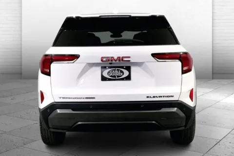 Another view of 2025 GMC Terrain Elevation for sale in Kansas City, MO at Cable Dahmer Chevrolet of Kansas City