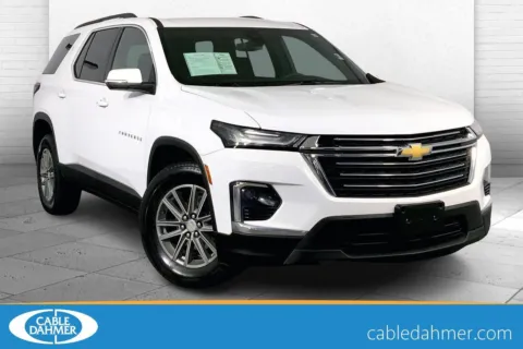 White 2023 Chevrolet Traverse LT Cloth for sale in Kansas City, MO