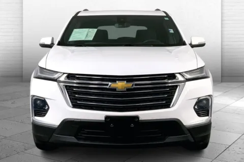 Photos of 2023 Chevrolet Traverse LT Cloth for sale in Kansas City, MO at Cable Dahmer Chevrolet of Kansas City