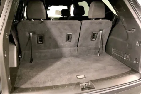More photos of 2023 Chevrolet Traverse LT Cloth at Cable Dahmer Chevrolet of Kansas City, MO