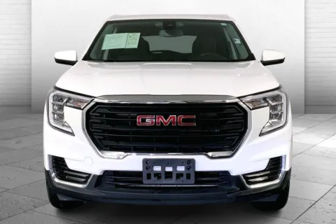 Photos of 2024 GMC Terrain SLE for sale in Kansas City, MO at Cable Dahmer Chevrolet of Kansas City