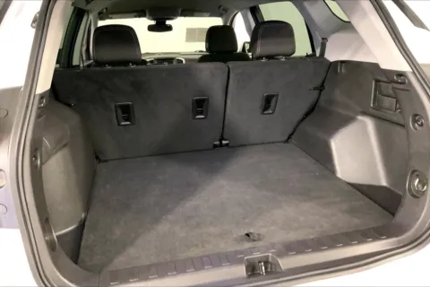 More photos of 2024 GMC Terrain SLE at Cable Dahmer Chevrolet of Kansas City, MO