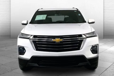 Photos of 2023 Chevrolet Traverse LT Cloth for sale in Kansas City, MO at Cable Dahmer Chevrolet of Kansas City
