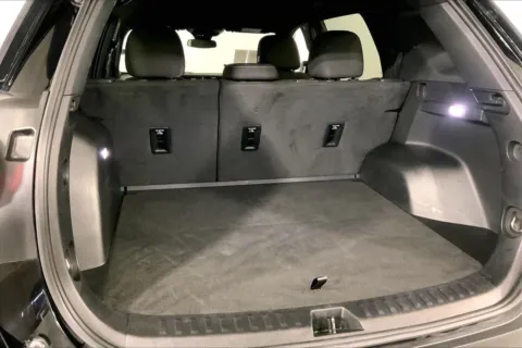 More photos of 2025 GMC Terrain Elevation at Cable Dahmer Chevrolet of Kansas City, MO