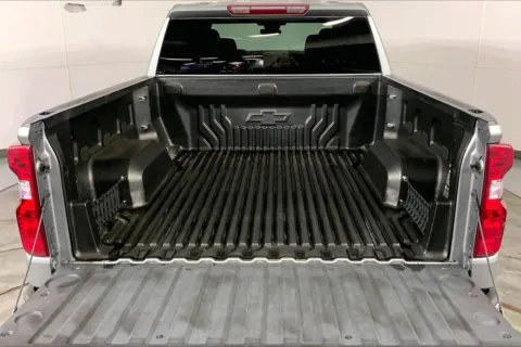 More photos of 2023 Chevrolet Silverado 1500 LT (2FL) at Cable Dahmer Chevrolet of Kansas City, MO