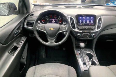More photos of 2022 Chevrolet Equinox LT at Cable Dahmer Chevrolet of Kansas City, MO