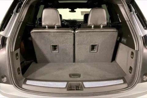 More photos of 2025 Cadillac XT6 Premium Luxury at Cable Dahmer Chevrolet of Kansas City, MO