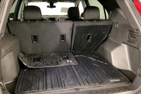 More photos of 2024 Chevrolet Equinox LT at Cable Dahmer Chevrolet of Kansas City, MO