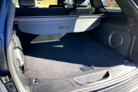 More photos of 2021 Jeep Grand Cherokee 80th Anniversary at Cable Dahmer Chevrolet of Kansas City, MO