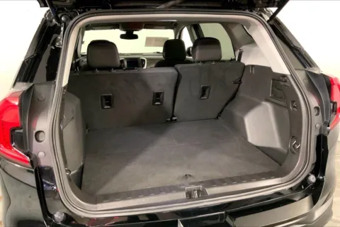 More photos of 2023 GMC Terrain SLE at Cable Dahmer Chevrolet of Kansas City, MO