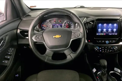 More photos of 2023 Chevrolet Traverse LT Cloth at Cable Dahmer Chevrolet of Kansas City, MO