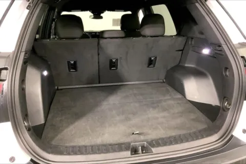 More photos of 2025 GMC Terrain Elevation at Cable Dahmer Chevrolet of Kansas City, MO