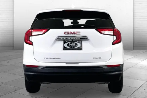 Another view of 2024 GMC Terrain SLE for sale in Kansas City, MO at Cable Dahmer Chevrolet of Kansas City