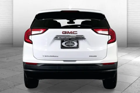 Another view of 2024 GMC Terrain SLE for sale in Kansas City, MO at Cable Dahmer Chevrolet of Kansas City