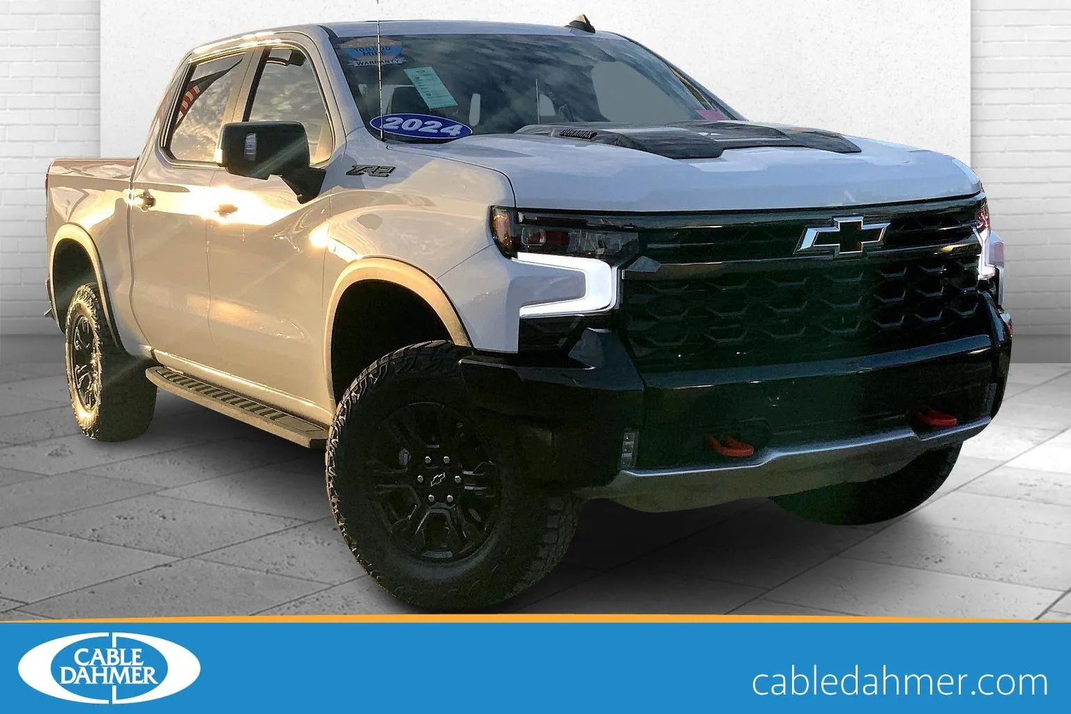 White 2024 Chevrolet Silverado 1500 ZR2 for sale in Kansas City, MO